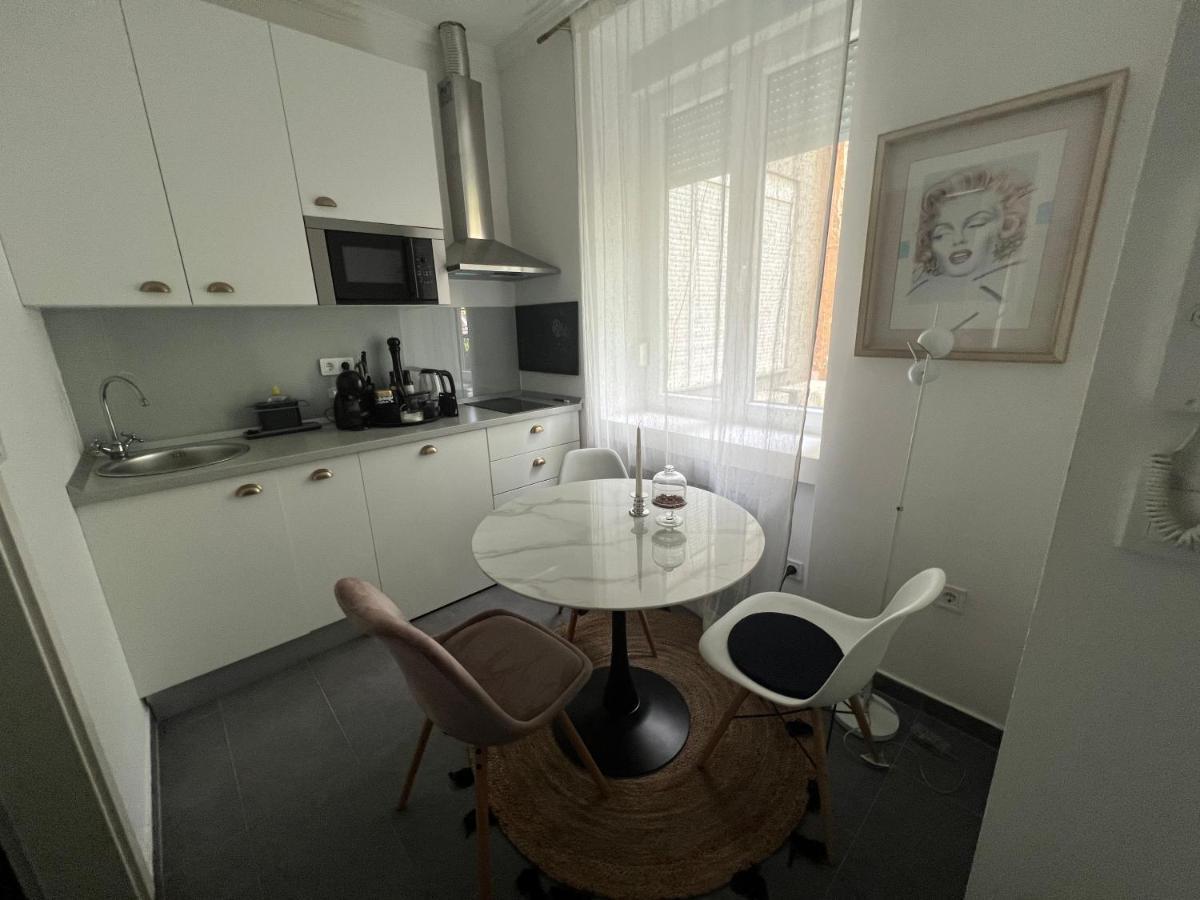 Center City Apartment 2 Загреб Екстериор снимка